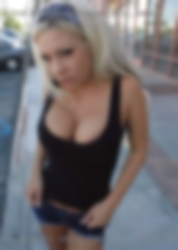 I'm modern, sexy and active couples in Palm Desert girl.